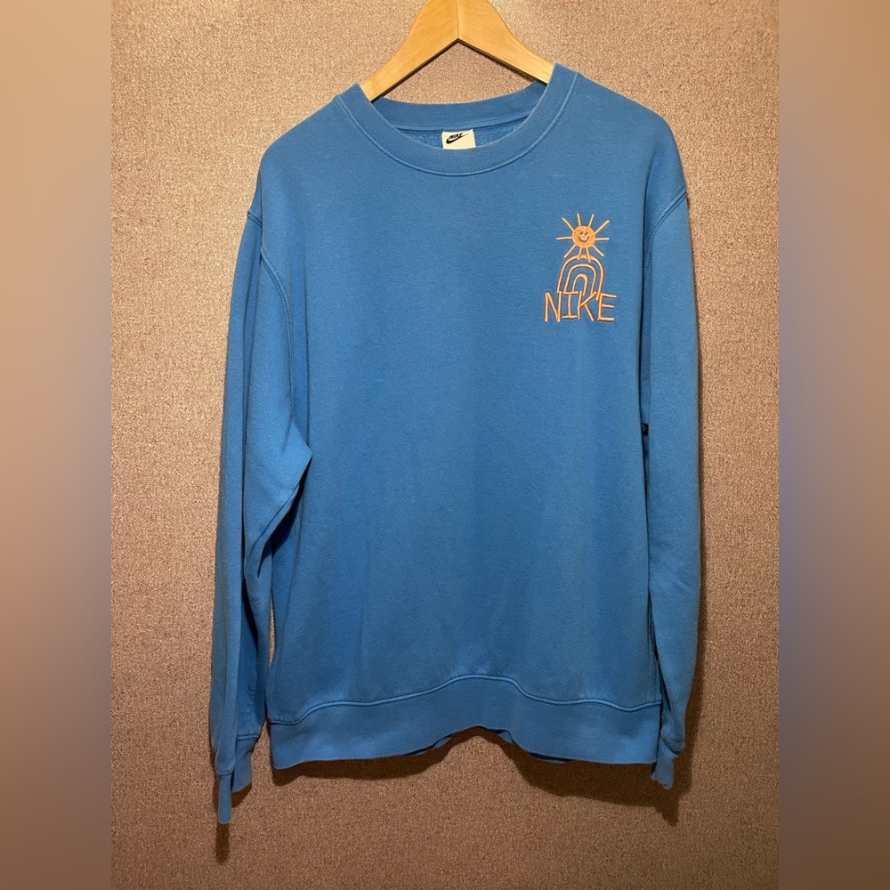 NWOT Nike Sun And Rainbow Pullover Large